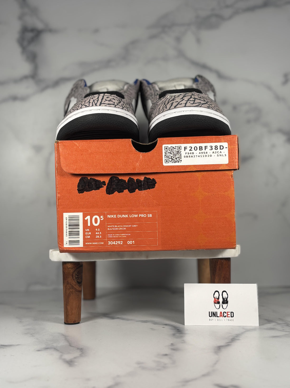 Nike SB Dunk Low 'Supreme White Cement (2002)'