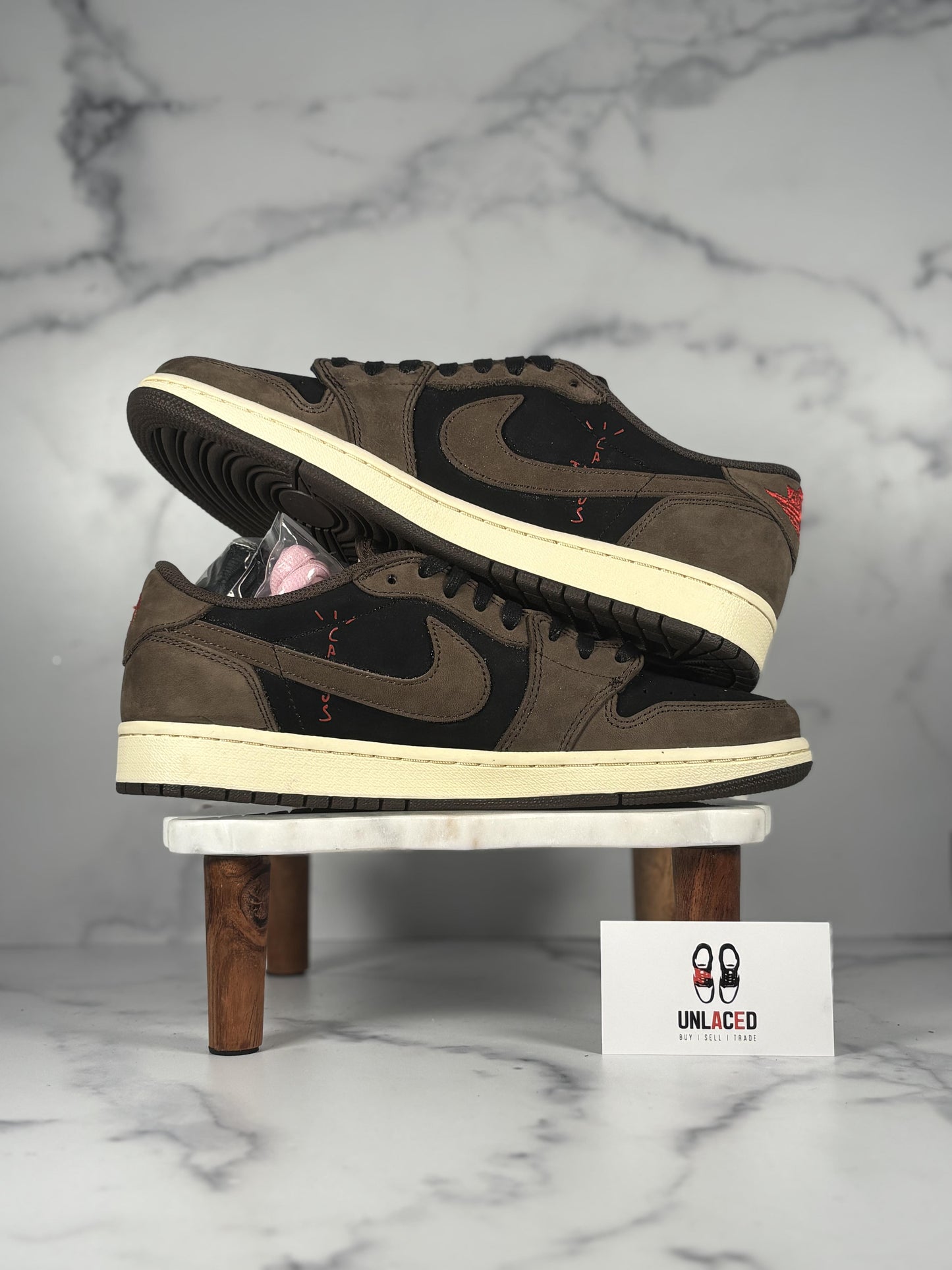 Jordan 1 Retro Low OG SP 'Travis Scott Mocha'