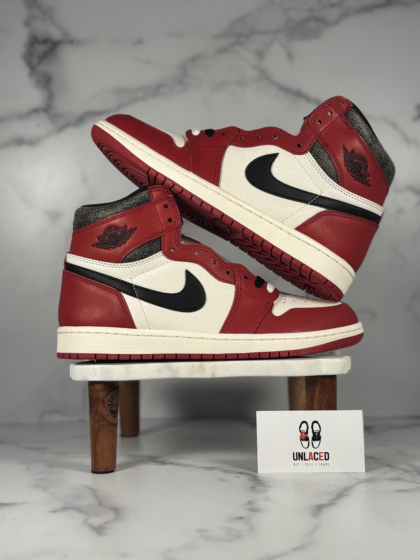 Jordan 1 Retro High OG 'Chicago Lost and Found'