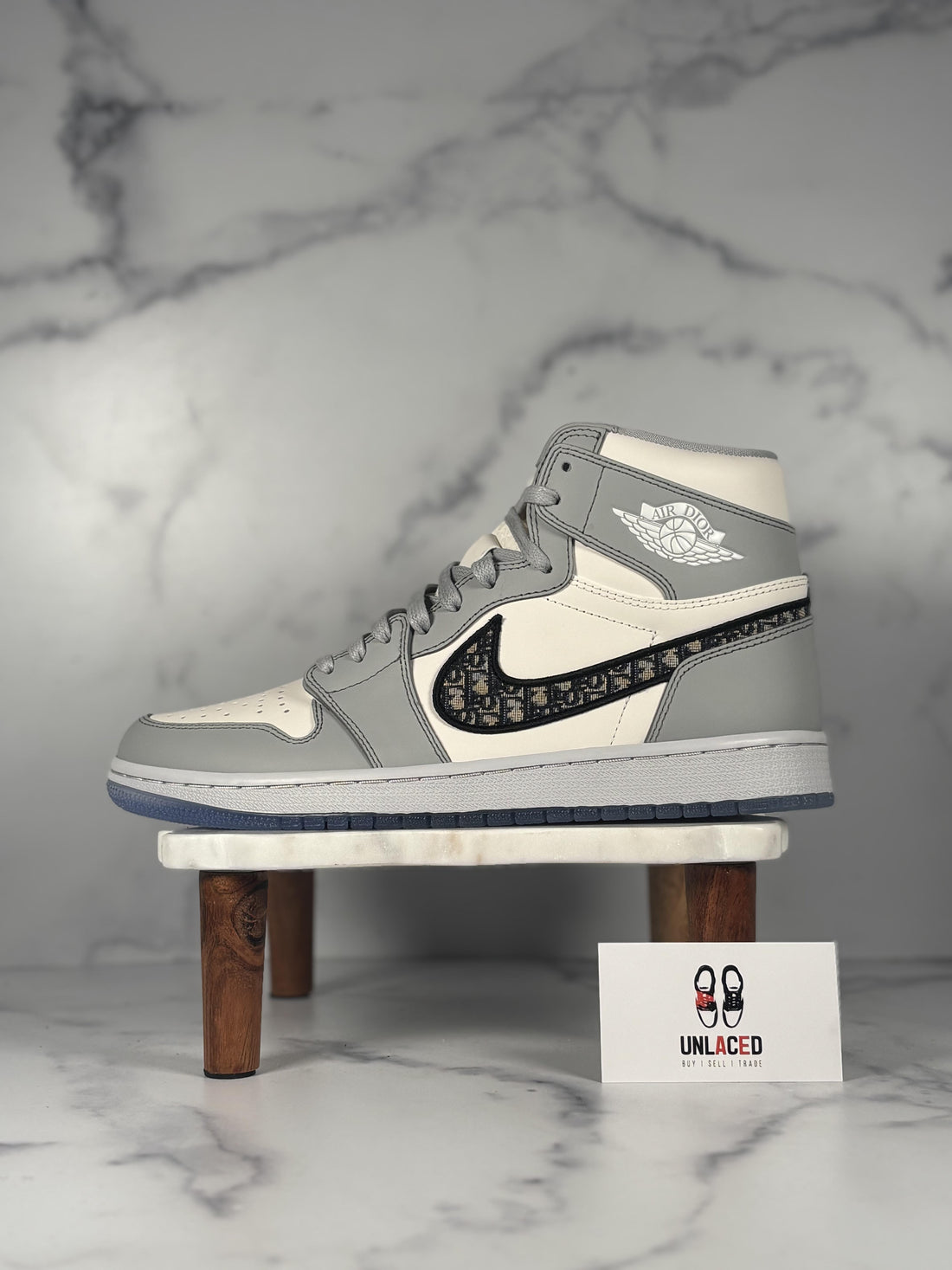 Jordan 1 Retro High 'Dior'