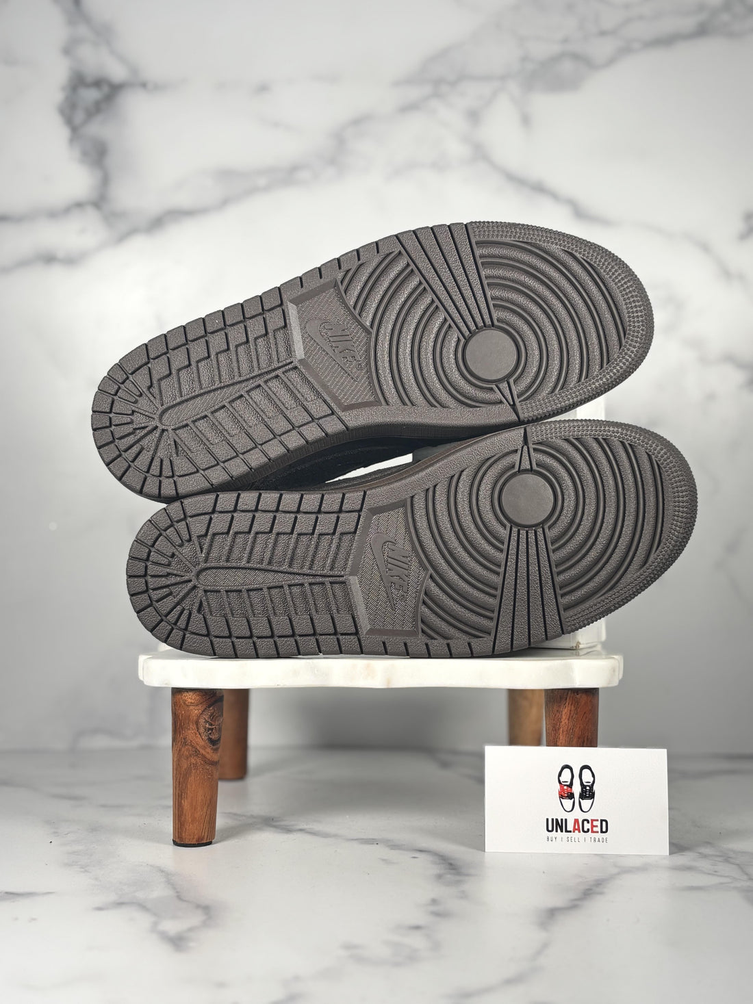 Jordan 1 Retro Low OG SP 'Travis Scott Velvet Brown'