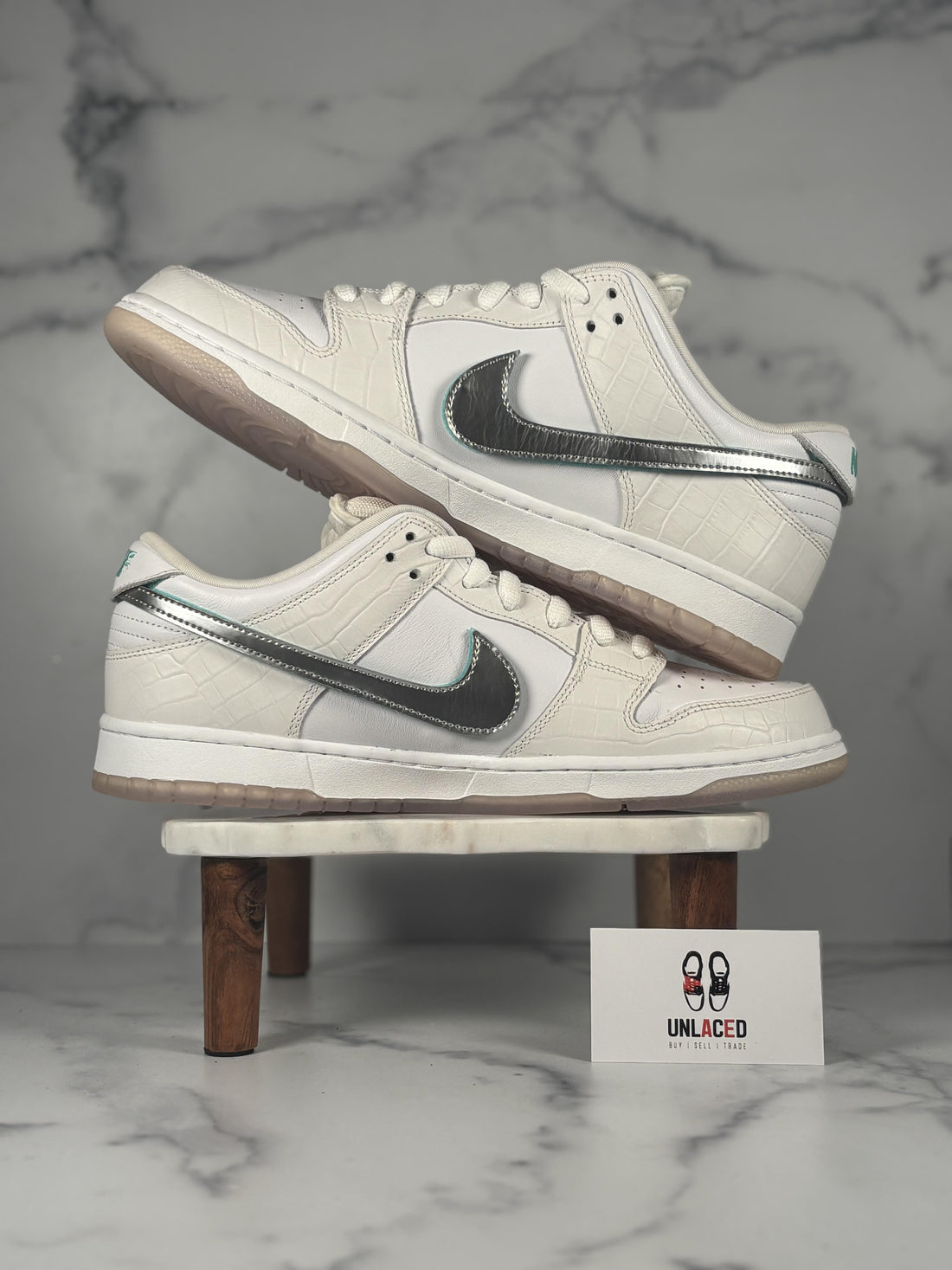 Nike SB Dunk Low 'Diamond Supply Co. White Diamond'