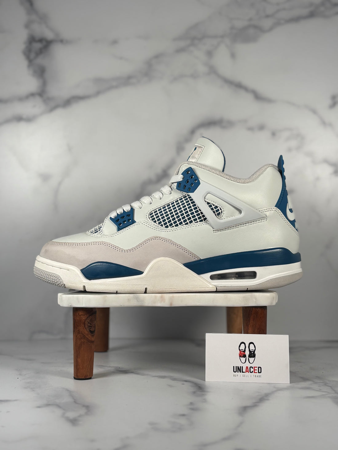 Jordan 4 Retro 'Military Blue (2024)'