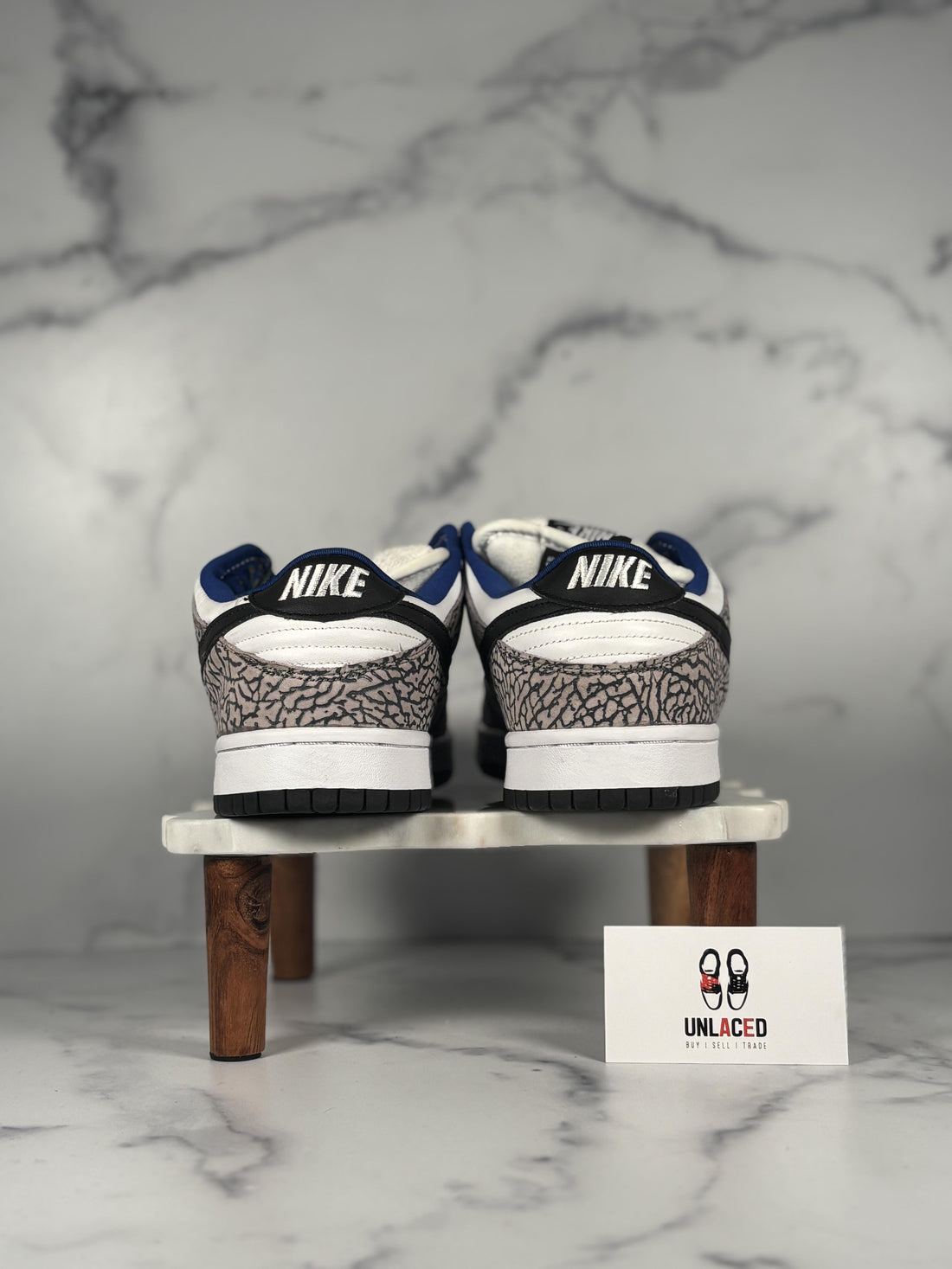 Nike SB Dunk Low 'Supreme White Cement (2002)'