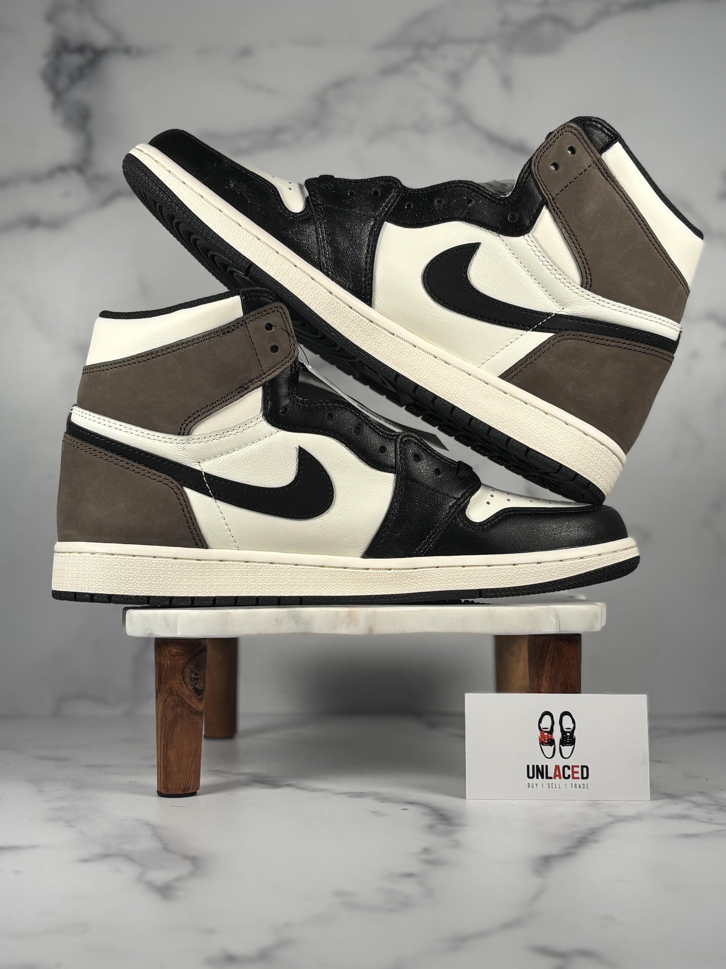 Jordan 1 Retro High 'Dark Mocha'