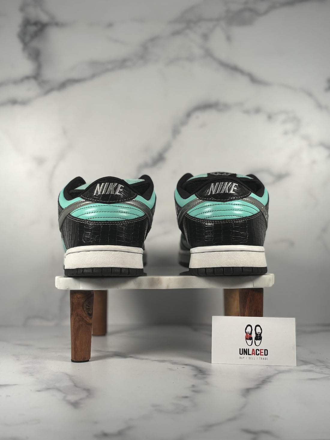 Nike SB Dunk Low 'Diamond Supply Co.'