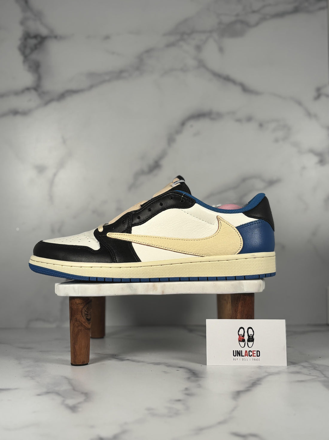 Jordan 1 Retro Low OG SP 'Fragment x Travis Scott'