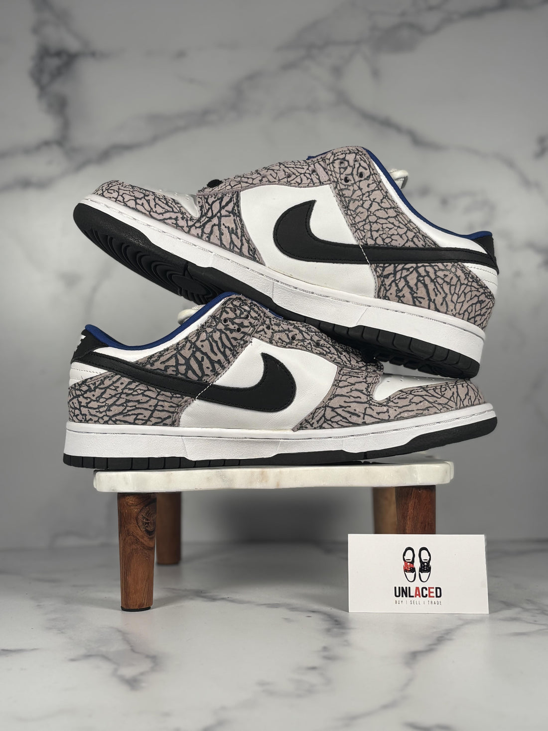 Nike SB Dunk Low 'Supreme White Cement (2002)'