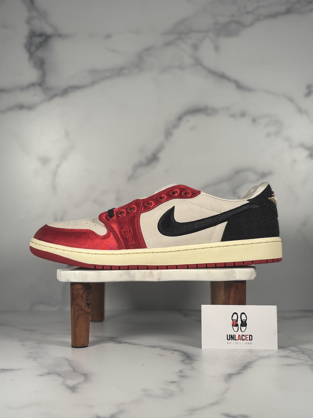 Jordan 1 Retro Low OG 'Trophy Room Rookie Card Away'